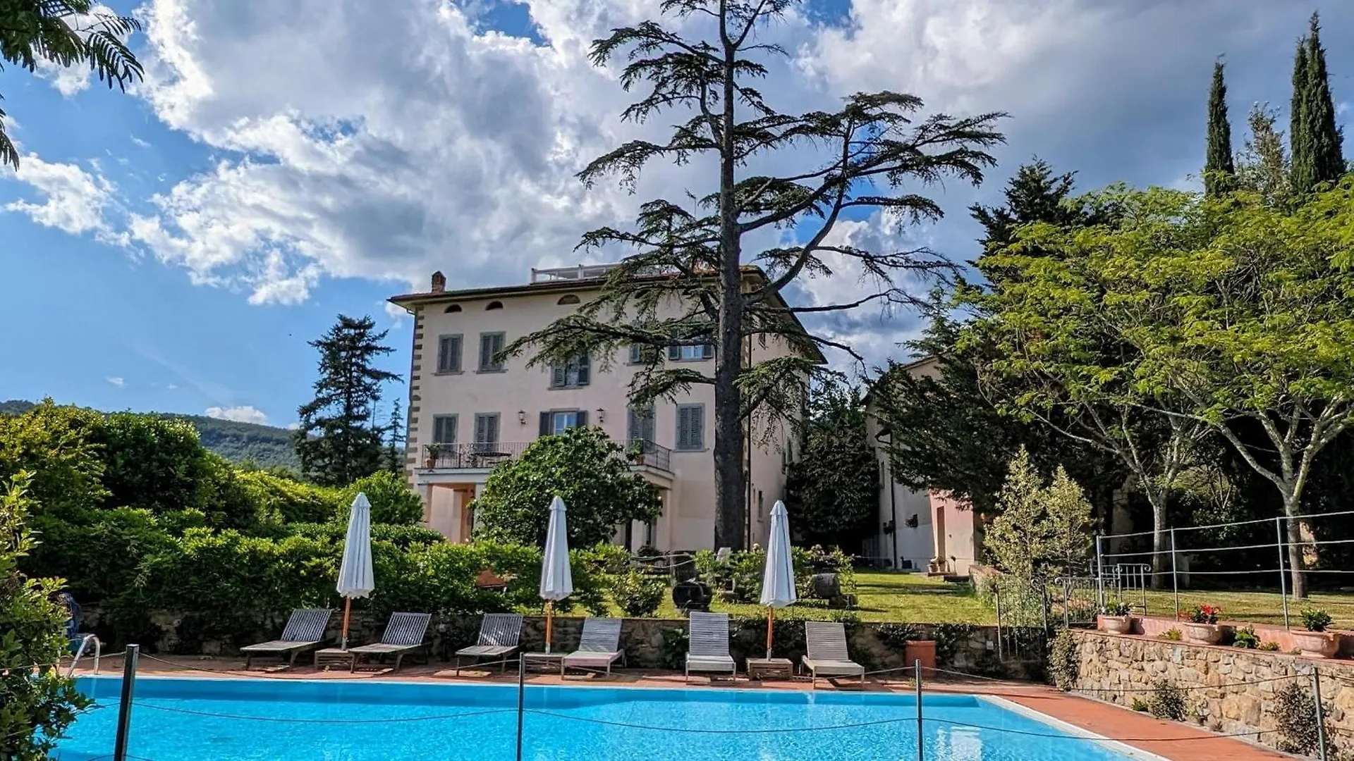 Aparthotel Villa La Grotta San Giustino Valdarno